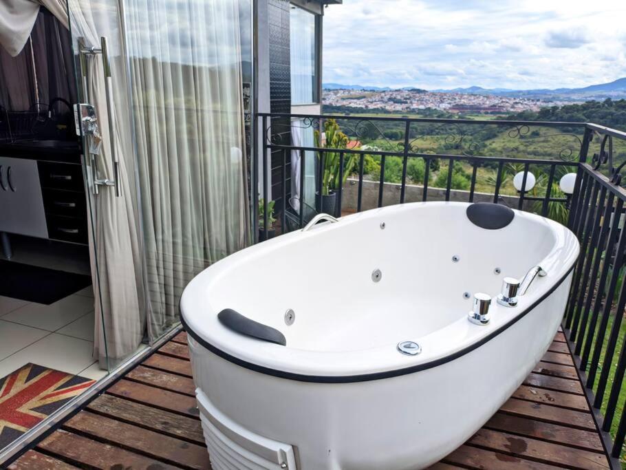 民宿 Tiny House Paraiso Minicasas Com Hidromassagem Pouso Alegre